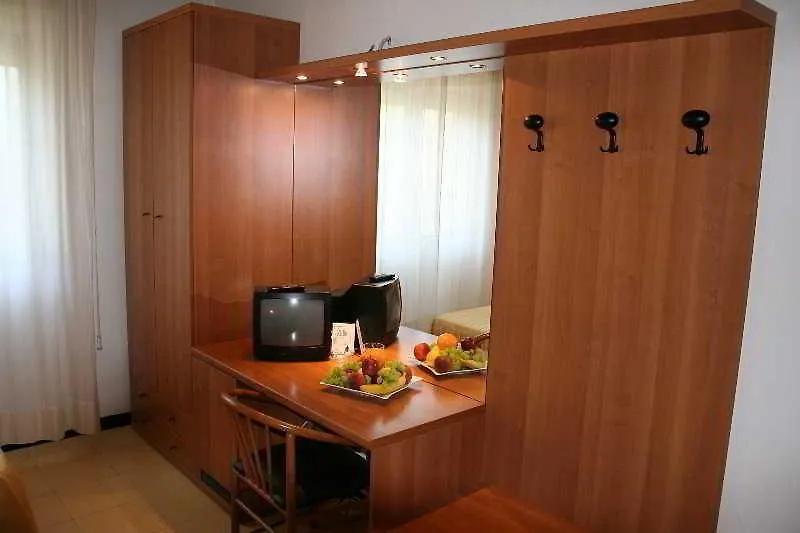 Hotel Italia Occhiobello 3*,